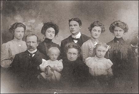 Cyrus, Mary Ann, Mary, Lorena, Phoebe, Jane, Albert, Elma, and Margaret