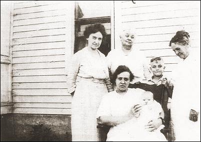 Jane, Rena, William Rufus, 'Aunt Fred,' Mary Ann, and Frederic (baby)
